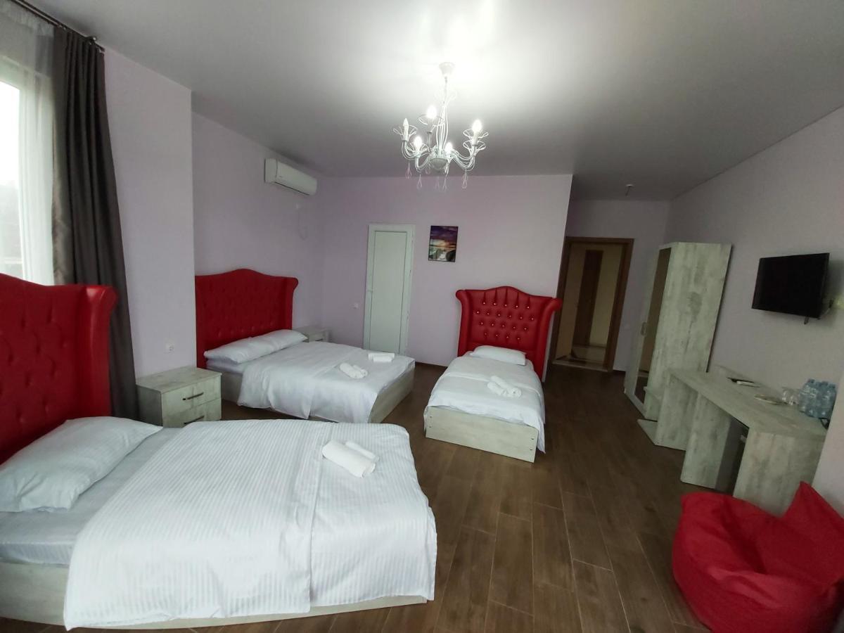 Hotel Maria Batoumi Extérieur photo