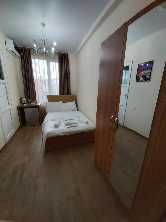 Hotel Maria Batoumi Extérieur photo