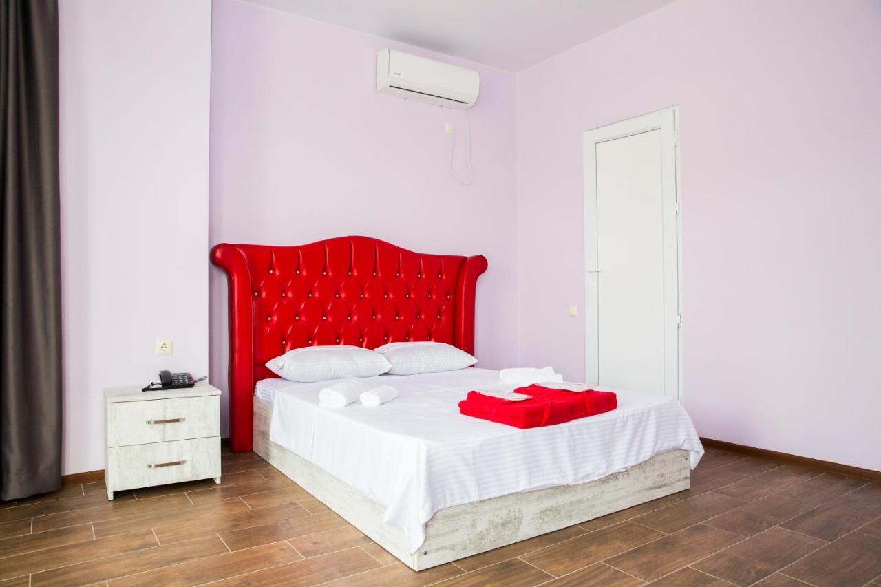 Hotel Maria Batoumi Extérieur photo