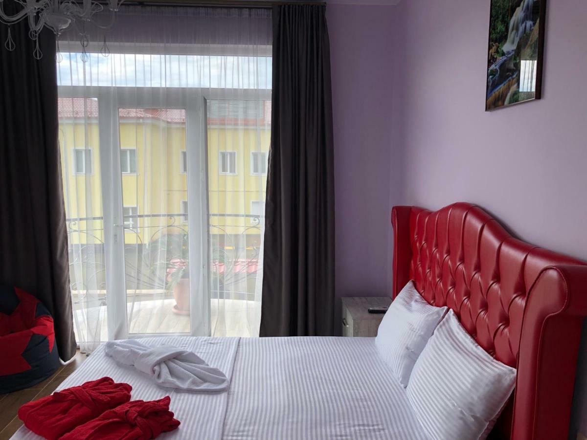 Hotel Maria Batoumi Extérieur photo